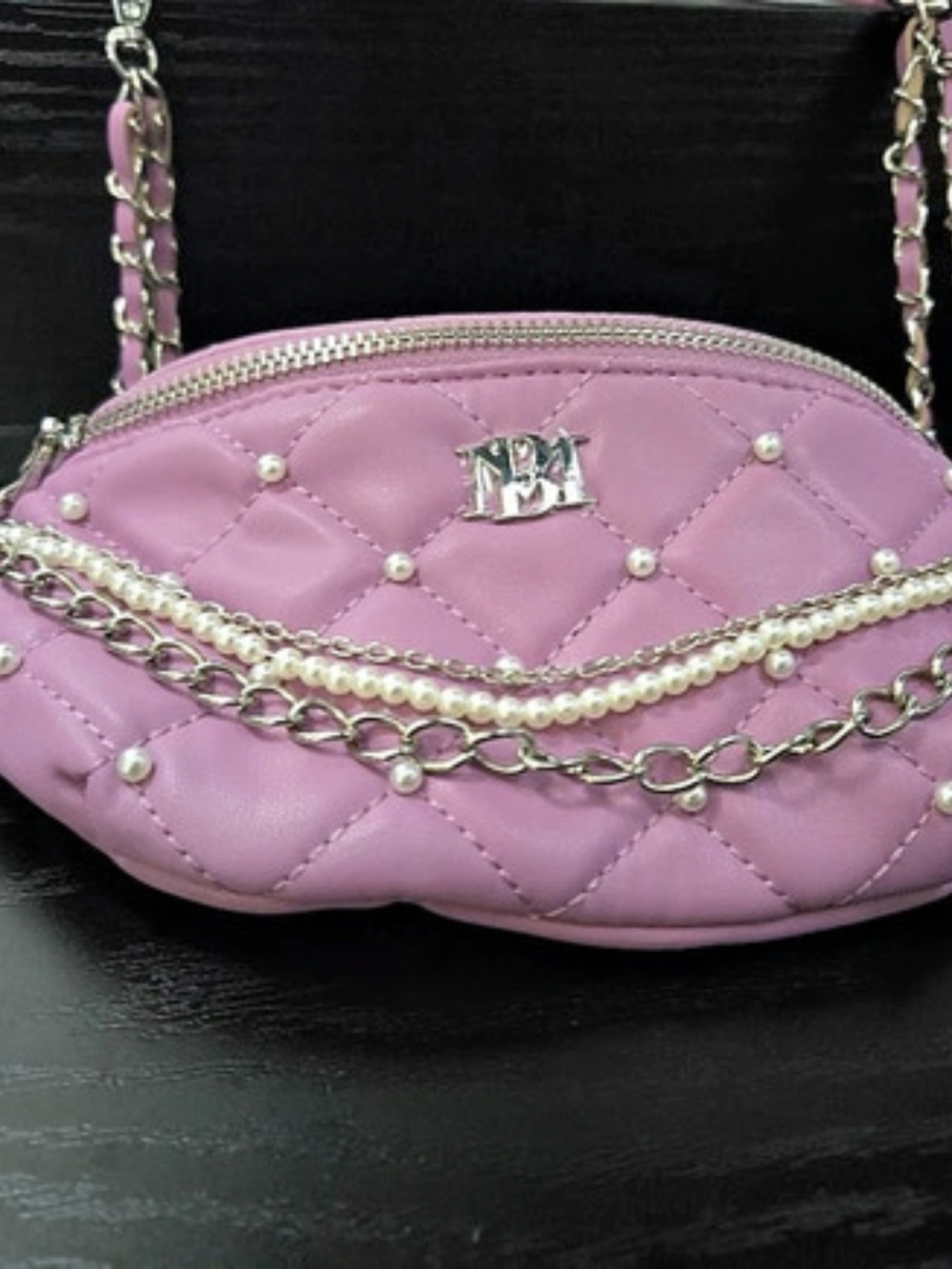 Badgley Mischka Quilted Chain Shoulder Bag in Pink